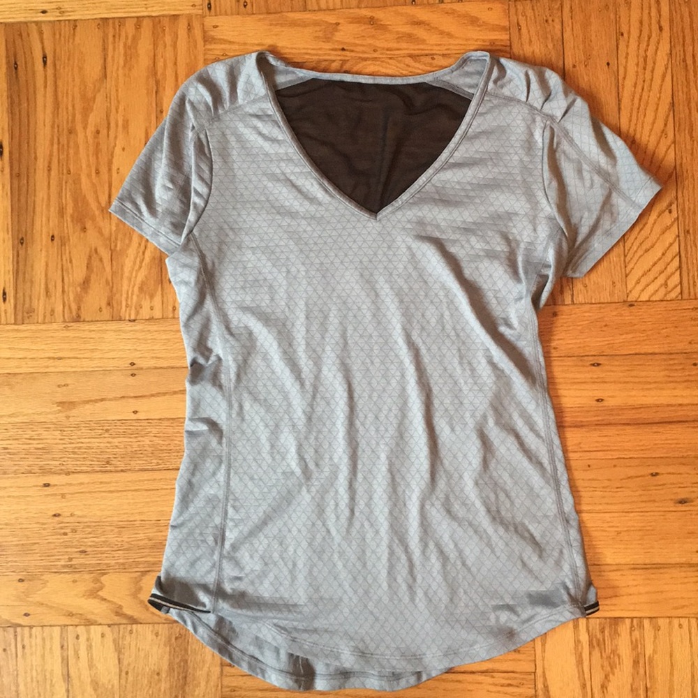 Lucy activewear running/hiking tee